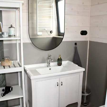 Zacisze Mrozy Сasa de vacaciones *