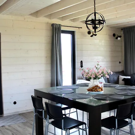 Zacisze Mrozy Сasa de vacaciones *